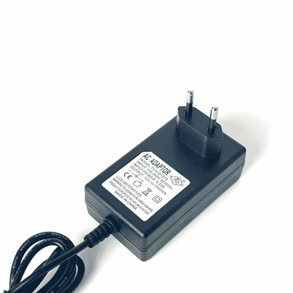 Ladegerät 12V 1.5A für Kinderfahrzeuge